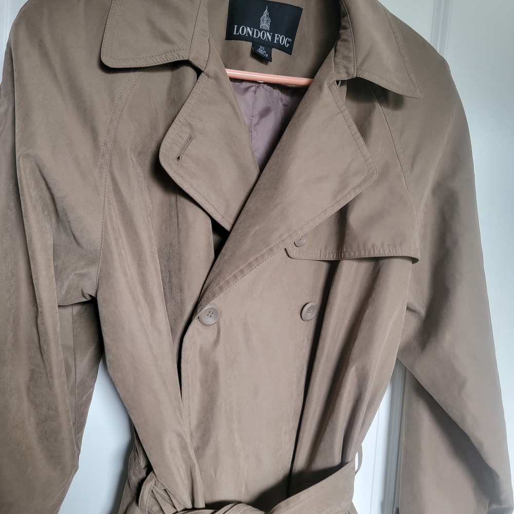London Fog Tan Trench Coat - Picture 2 of 3